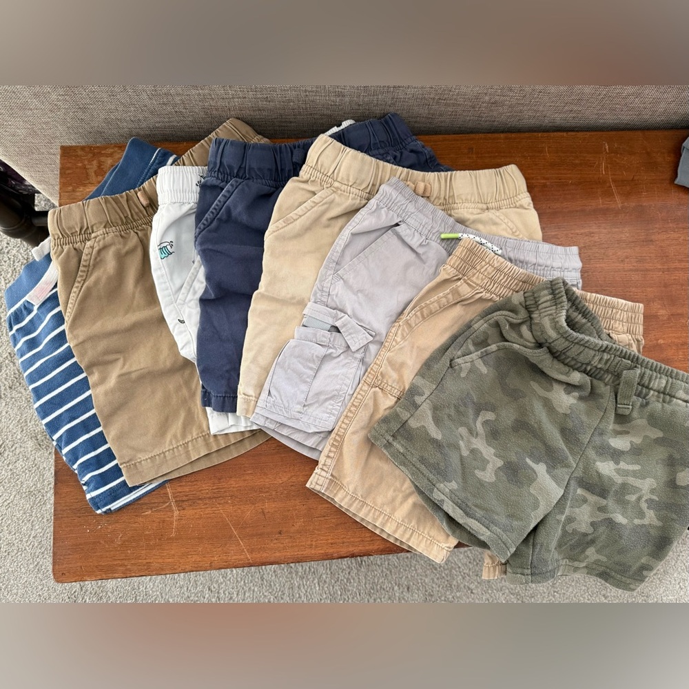 Set of 8 boys shorts